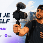 Content creator filmt zichzelf met camera op statief tijdens het opnemen van een vlog